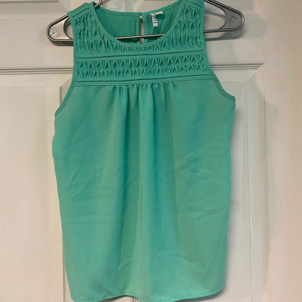 Women’s dress tank